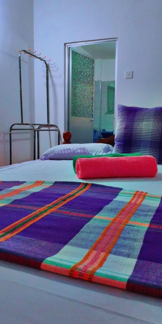 Mirissa Niraj Guest Hotel Kamer foto