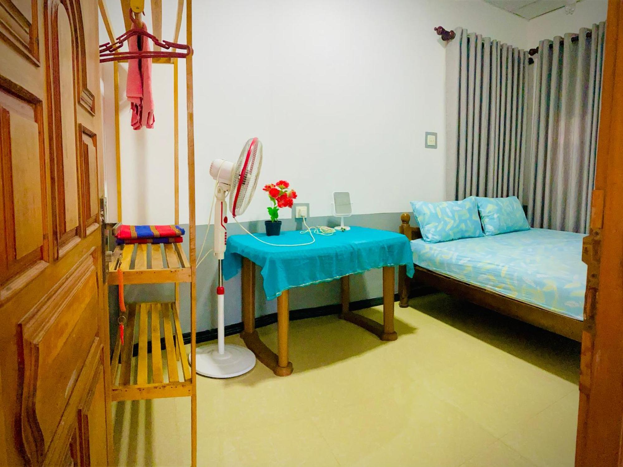 Mirissa Niraj Guest Hotel Kamer foto